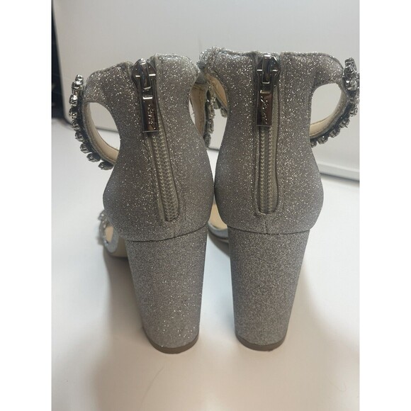 Jewel Badgley Mischka Mayra Ankle Strap Evening Shoe In Silver Sz 6 1/2 New WOT - Picture 8 of 13